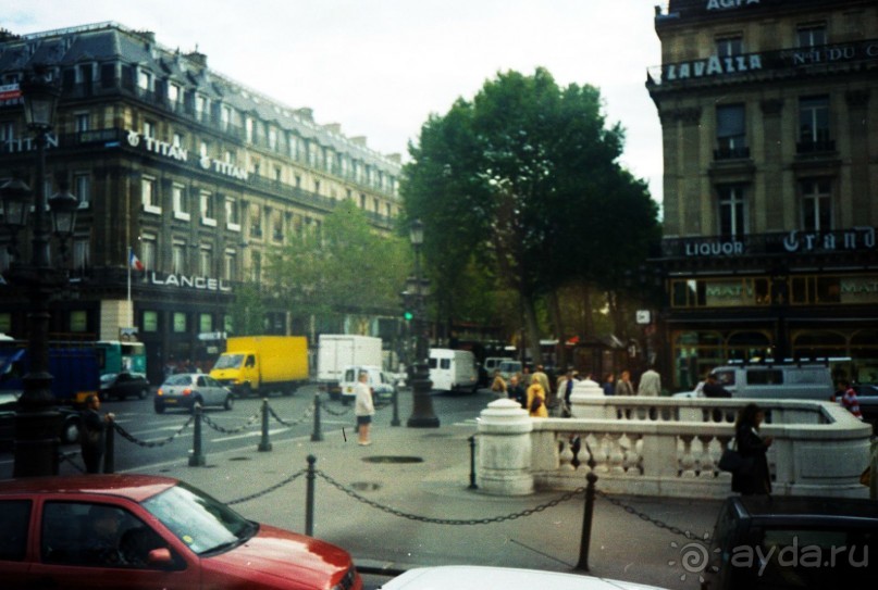 примитивный, но хорошо расположенный