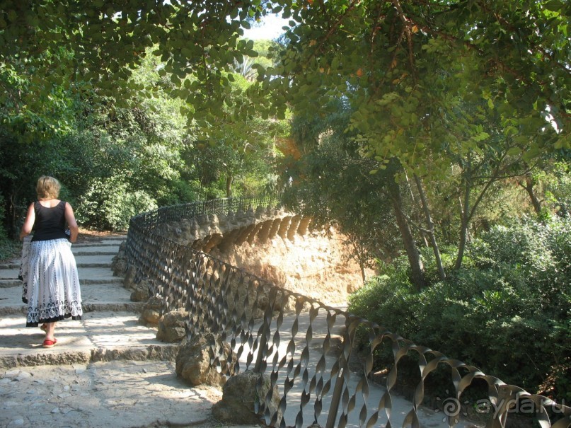 Барселона.  гений Каталонии Гауди.