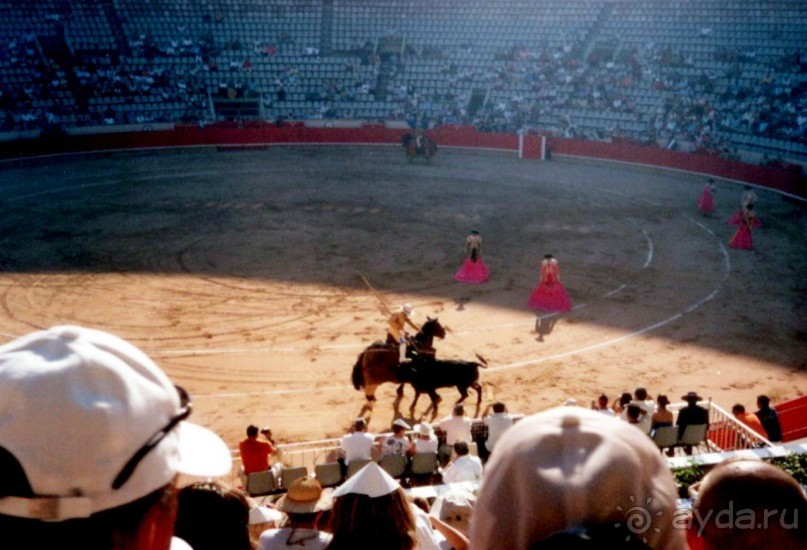 Барселона.  гений Каталонии Гауди.