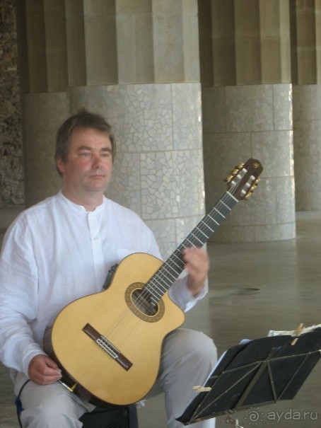 Барселона.  гений Каталонии Гауди.