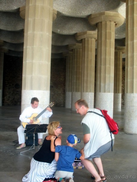 Барселона.  гений Каталонии Гауди.