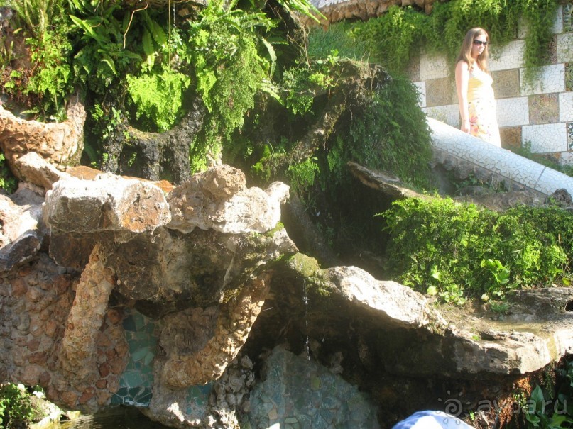 Барселона.  гений Каталонии Гауди.