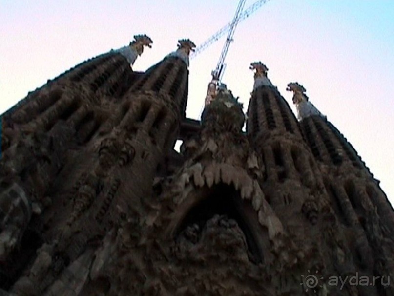 Барселона.  гений Каталонии Гауди.