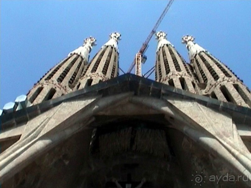 Барселона.  гений Каталонии Гауди.
