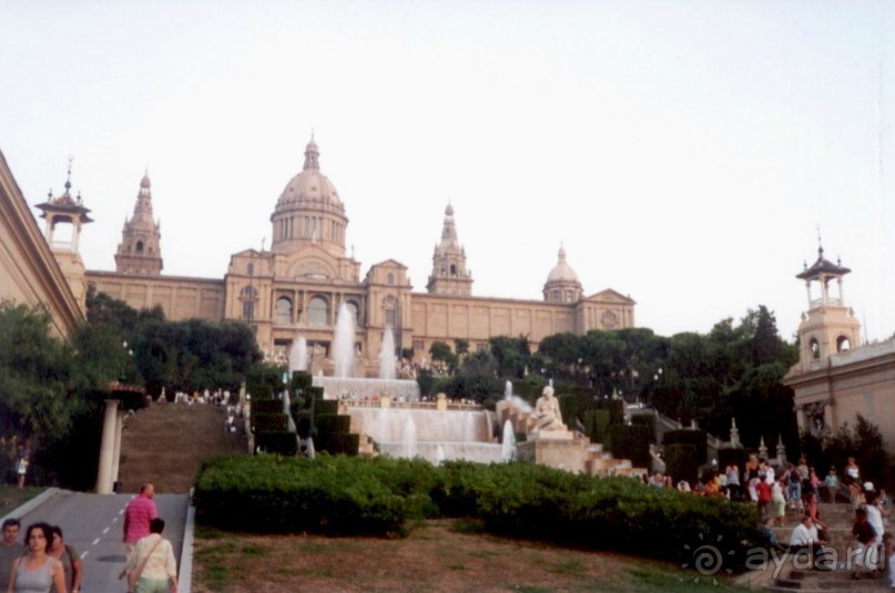 Барселона.  гений Каталонии Гауди.