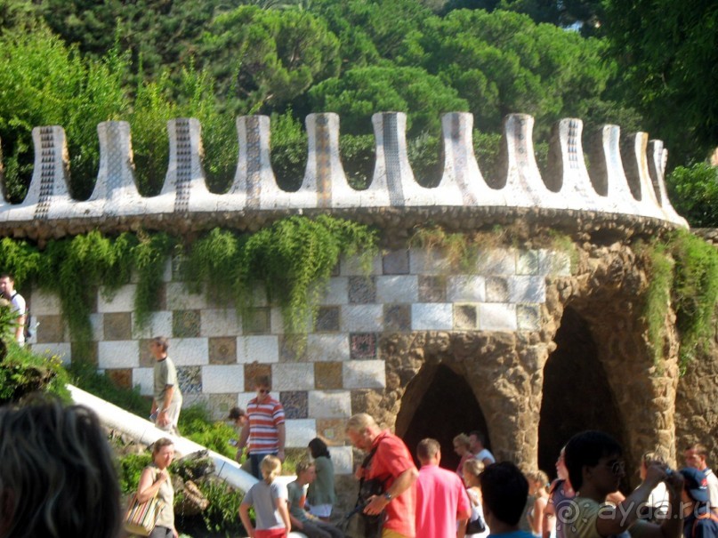 Барселона.  гений Каталонии Гауди.