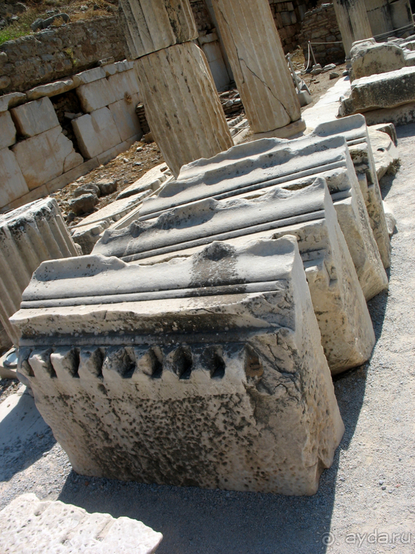 Раннехристианский «античный» Эфес. «Царское» христианство Рима. 