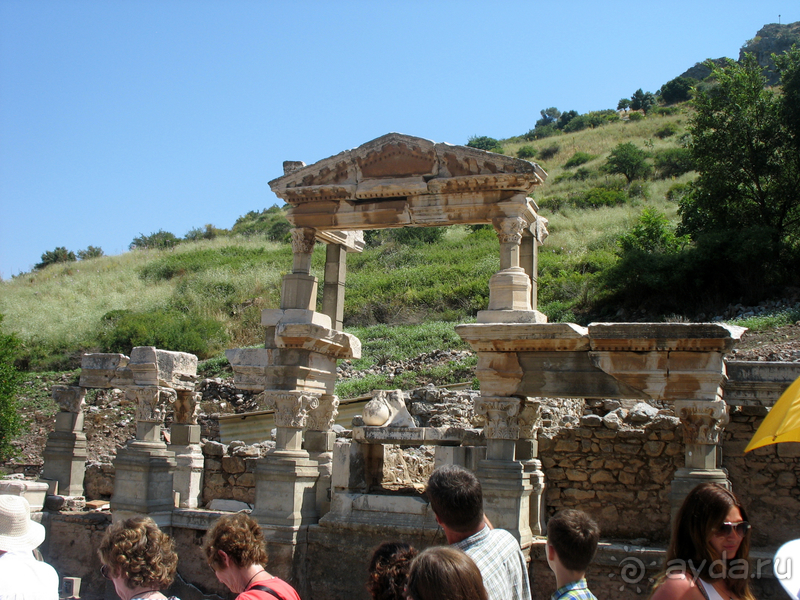 Раннехристианский «античный» Эфес. «Царское» христианство Рима. 
