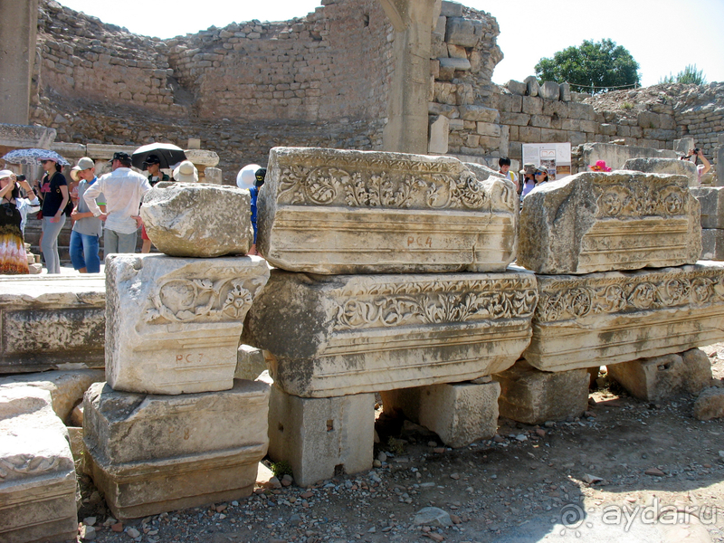 Раннехристианский «античный» Эфес. «Царское» христианство Рима. 
