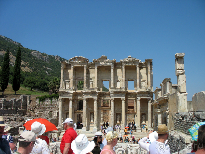 Раннехристианский «античный» Эфес. «Царское» христианство Рима. 