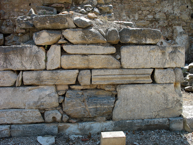 Раннехристианский «античный» Эфес. «Царское» христианство Рима. 