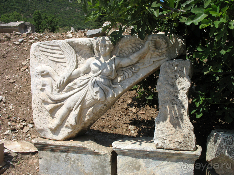 Раннехристианский «античный» Эфес. «Царское» христианство Рима. 