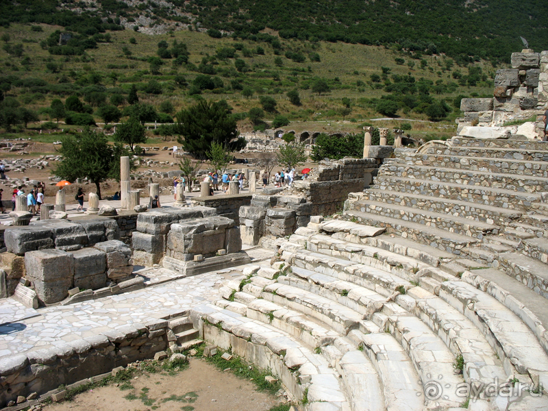 Раннехристианский «античный» Эфес. «Царское» христианство Рима. 