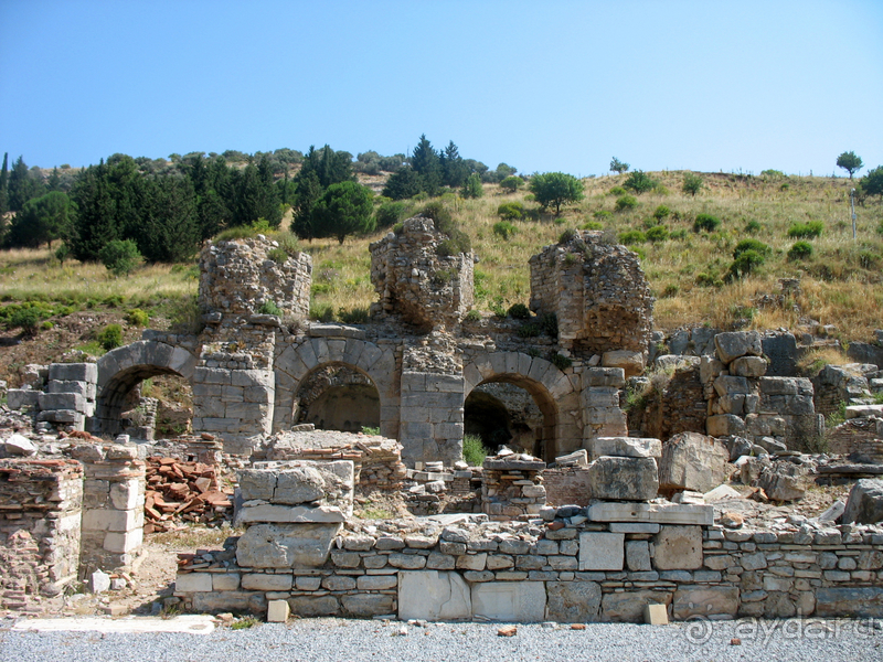 Раннехристианский «античный» Эфес. «Царское» христианство Рима. 