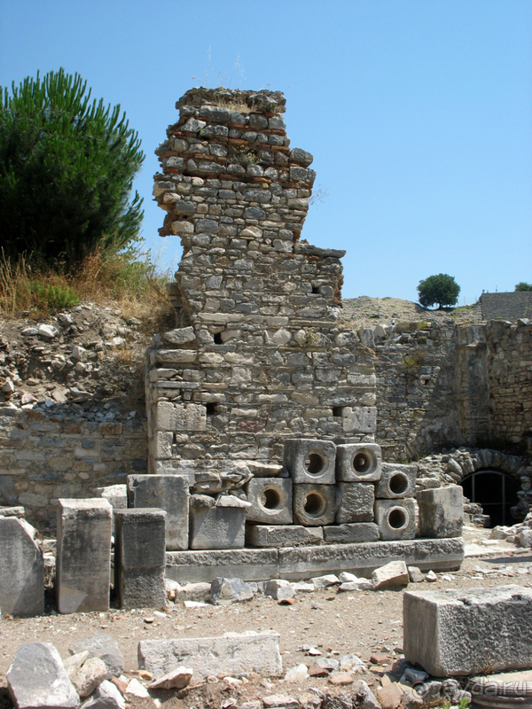 Раннехристианский «античный» Эфес. «Царское» христианство Рима. 