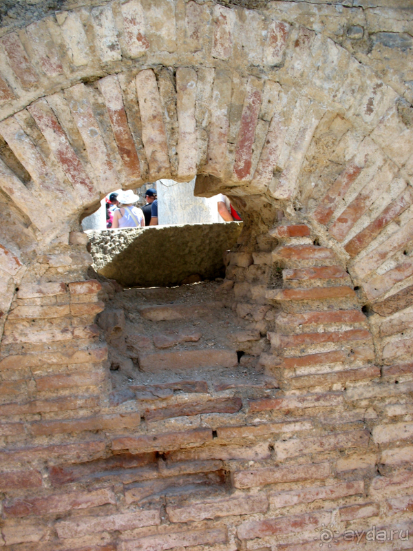 Раннехристианский «античный» Эфес. «Царское» христианство Рима. 