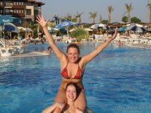 Один из открытых бассейнов