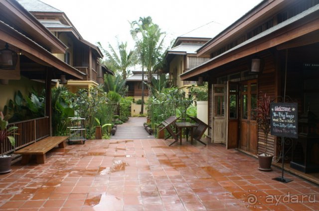 Buri Rasa Территория отеля