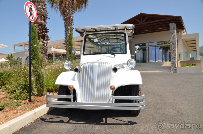 Almyros Beach Resort & Spa 