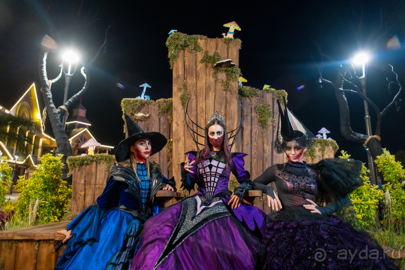 Большой праздник в честь дня Рождения Бабы Яги