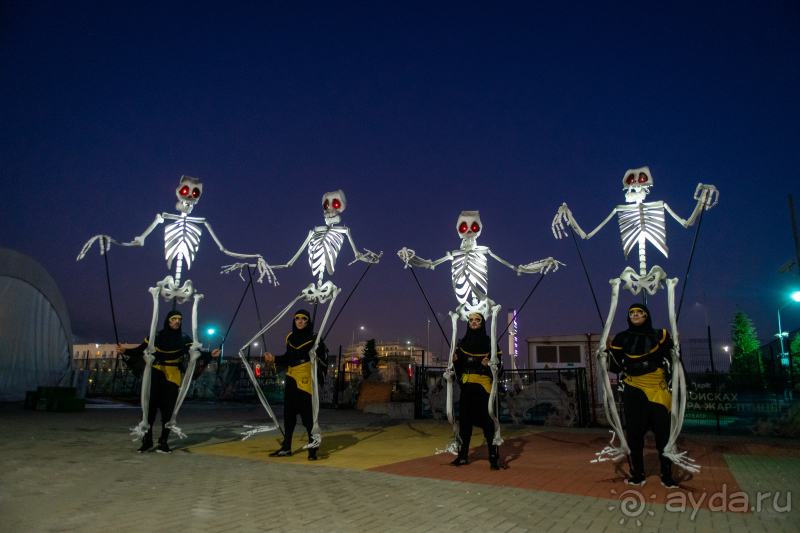 Большой праздник в честь дня Рождения Бабы Яги