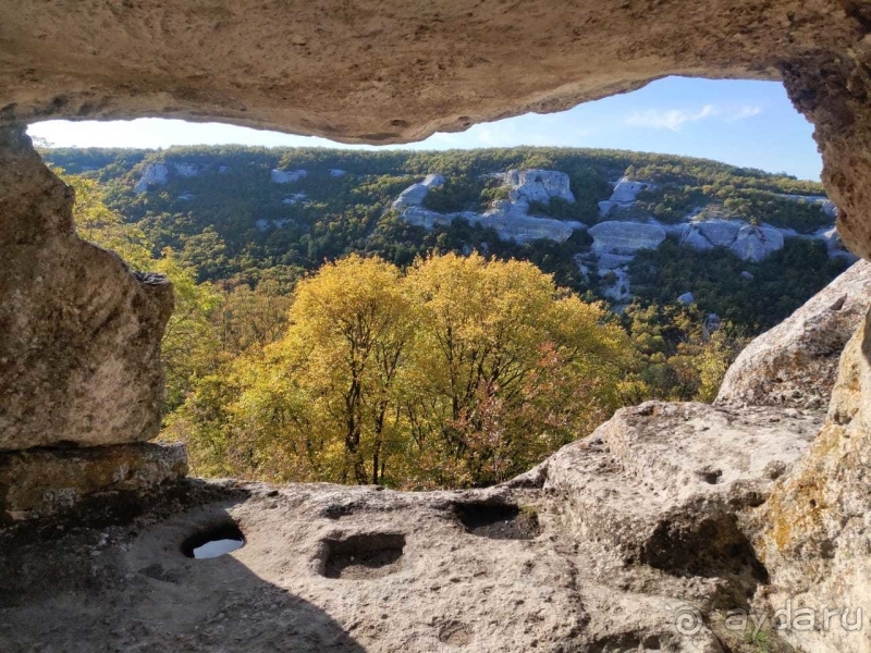 Вид из одной из пещер