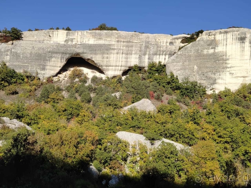 Вид, слева от города