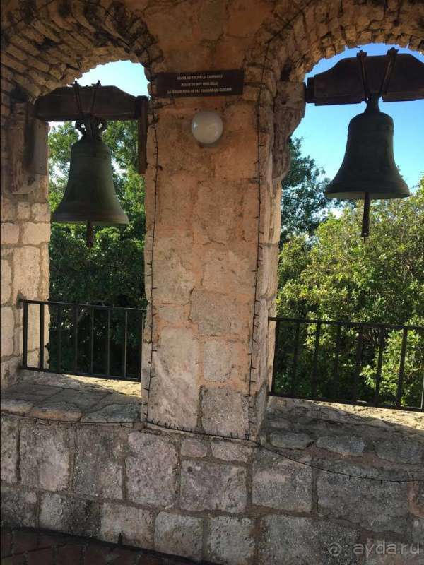 Альбом отзыва "я бы осталась тут жить"