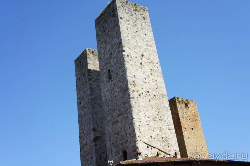 Сан-Джиминьяно. Как поспорили Сальвуччи с Ардингелли