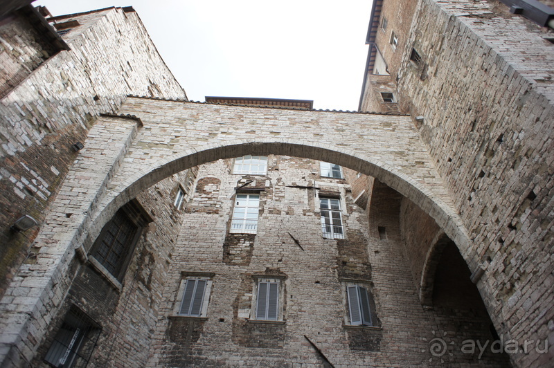 Перуджа — этрусский арочный город Перуджа — этрусский арочный город