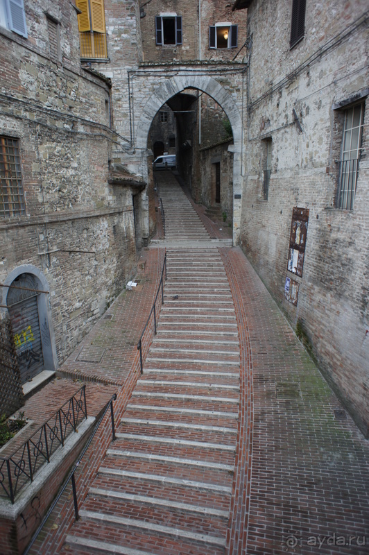 Перуджа — этрусский арочный город Перуджа — этрусский арочный город