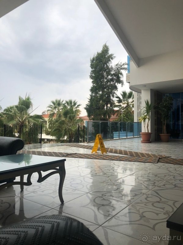 Минусов очень много