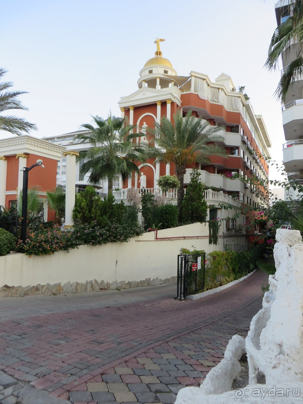 Маленький, но очень уютный