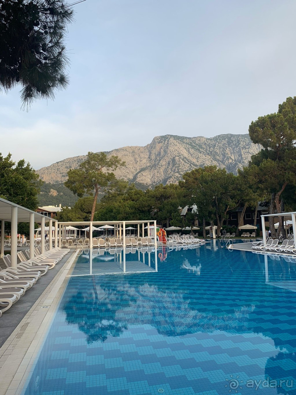 Отель пафосный, не более того.