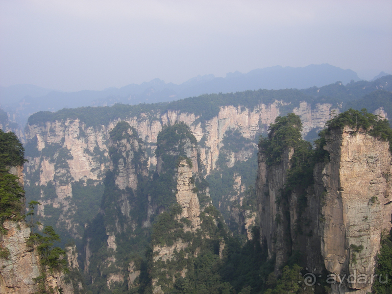 Удивительные горы Чжанцзяцзе