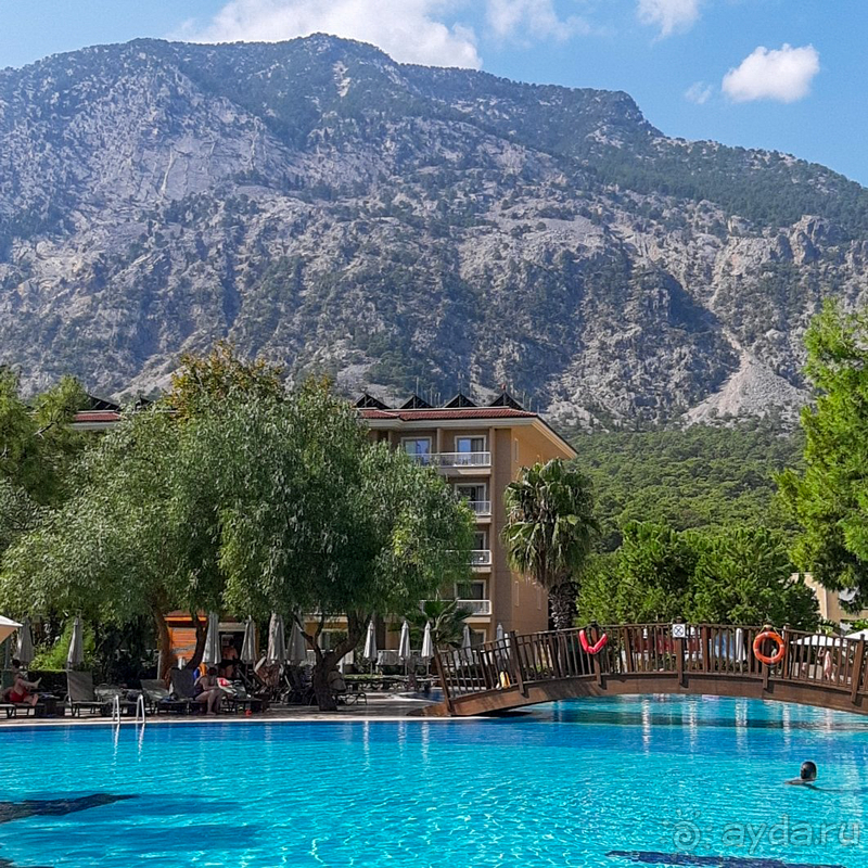 Отдых в отеле с семьёй в середине октября. 