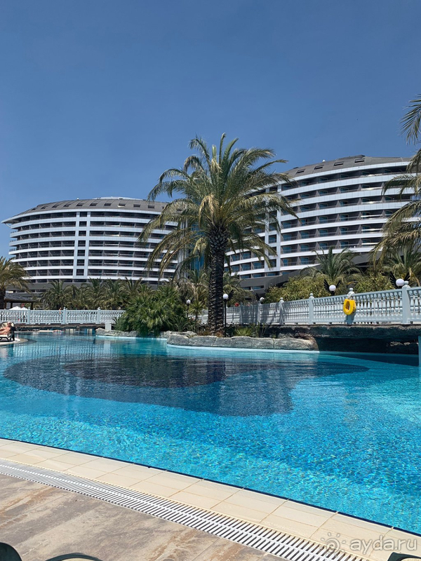 Есть и плюсы и минусы.