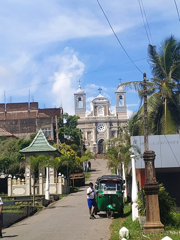 Пляжный отдых в Хиккадуве 