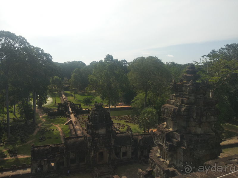 "Путешествие в Ангкорват"