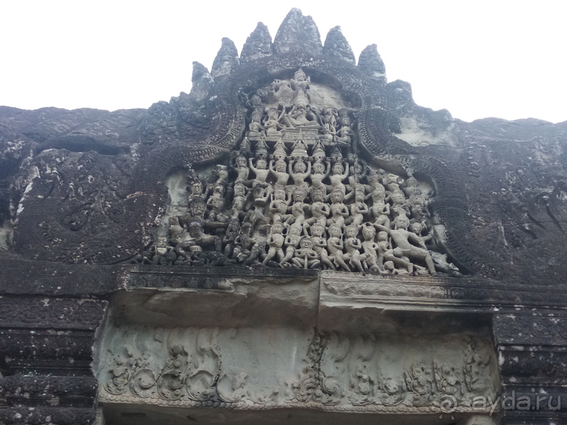 "Путешествие в Ангкорват"