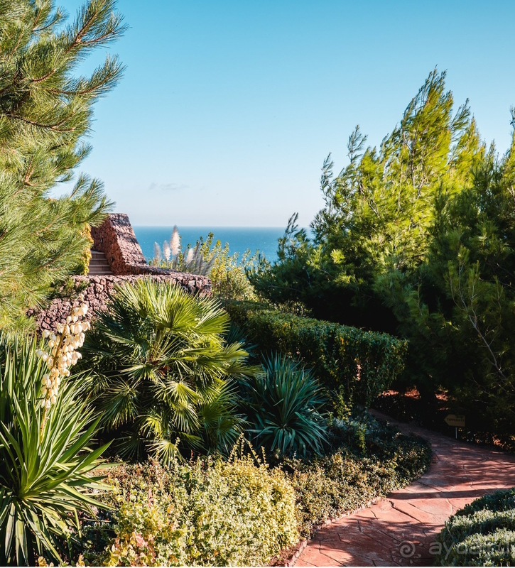 Роскошный камерный отель для уединения