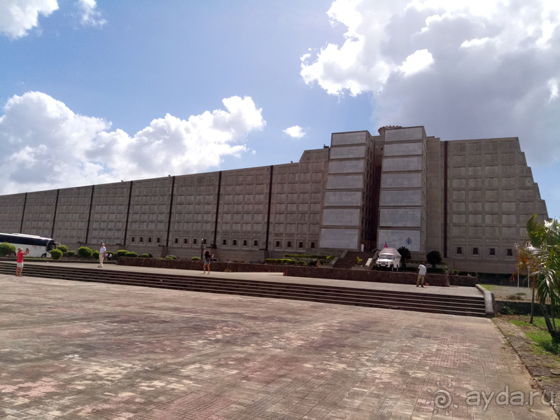 Необычный маяк