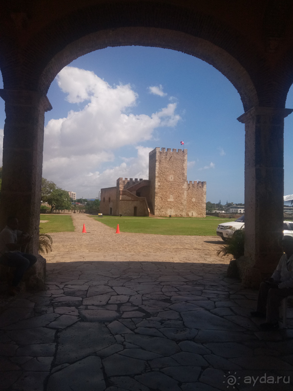 Если вы думаете увидеть космополитичную столицу, то это не для вас) 