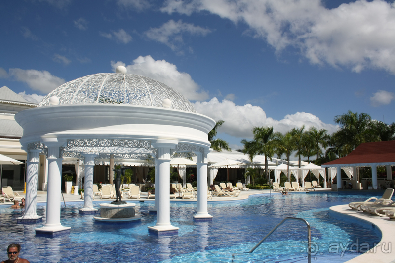 Отель для ленивого отдыха около бассейна