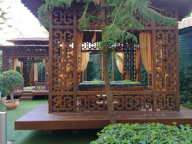 Отель скорее 4+, чем твердые 5 звезд!