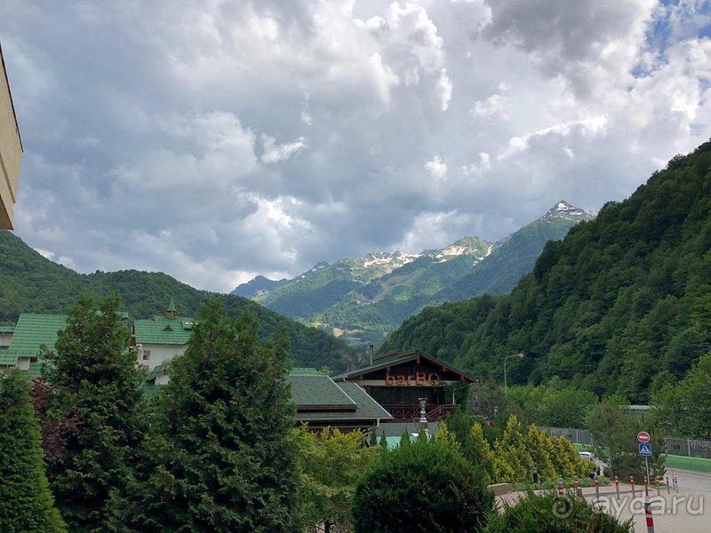 Обожаем это место!