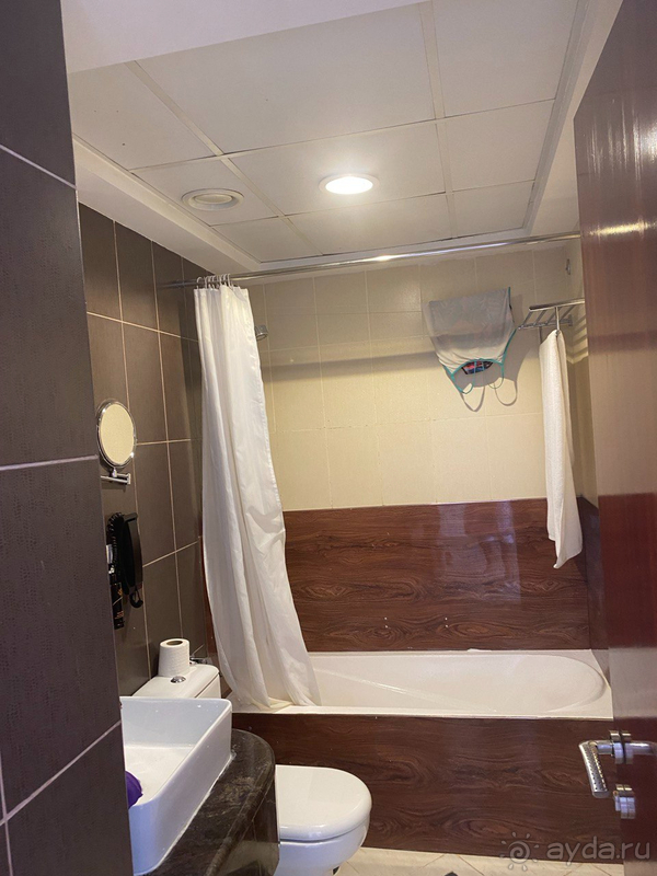 Непафосный отдых в Эмиратах