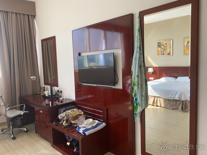 Непафосный отдых в Эмиратах