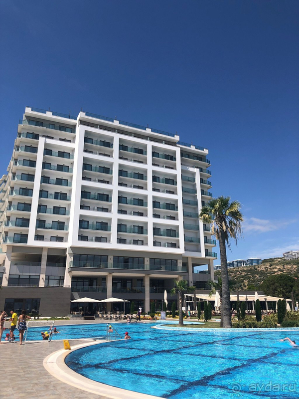 Хороший добротный отель, но приставку Elite надо убрать))