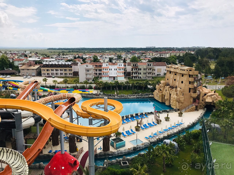 Отель не на первой линии, но это компенсируется другими преимуществами!